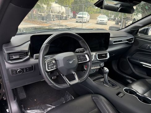 Used 2024 Ford Mustang Premium image 28