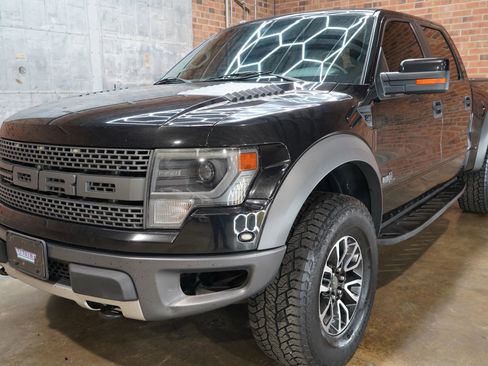Used 2013 Ford F150 Raptor w/ Luxury Equipment Group image 22