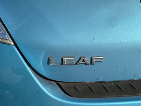 Used 2011 Nissan Leaf w/ Eco Design Pkg image 15