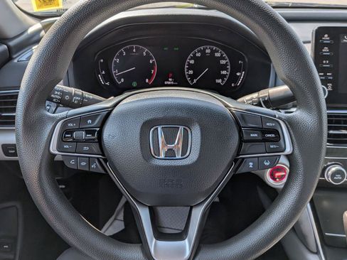 Used 2019 Honda Accord EX image 17