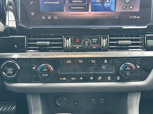 New 2026 Nissan Pathfinder SL AWD/4WD image 24