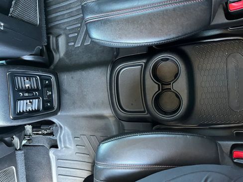 Used 2013 Dodge Durango R/T w/ Technology Group AWD/4WD image 12
