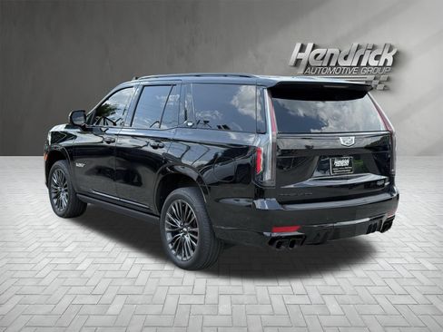 Used 2024 Cadillac Escalade V w/ LPO, ONYX Package AWD/4WD image 7