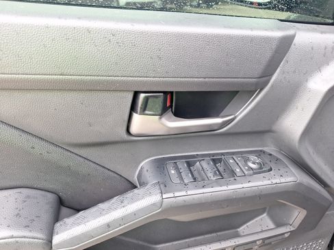Used 2025 Toyota Tacoma TRD Sport RWD image 17