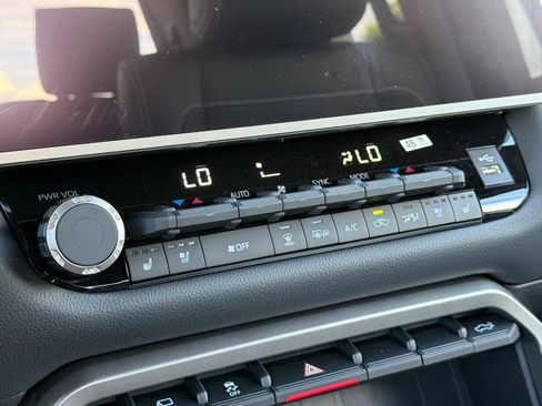 New 2026 Toyota Tundra Limited AWD/4WD image 23