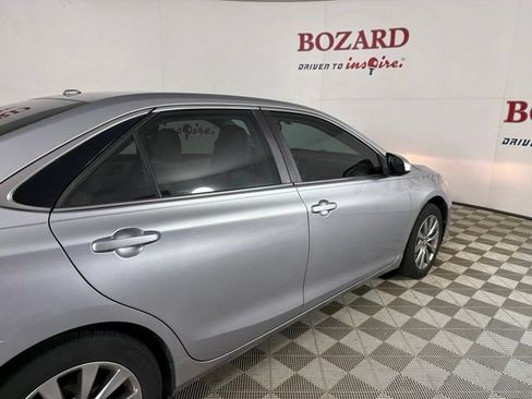 Used 2016 Toyota Camry XLE FWD image 14