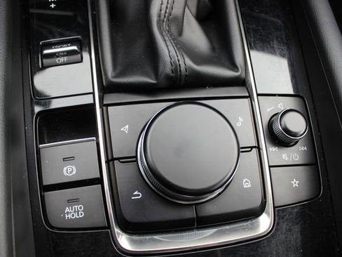 Used 2022 MAZDA MAZDA3 s image 8