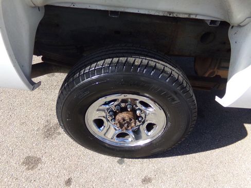 Used 2007 Chevrolet Silverado 2500 LT image 35