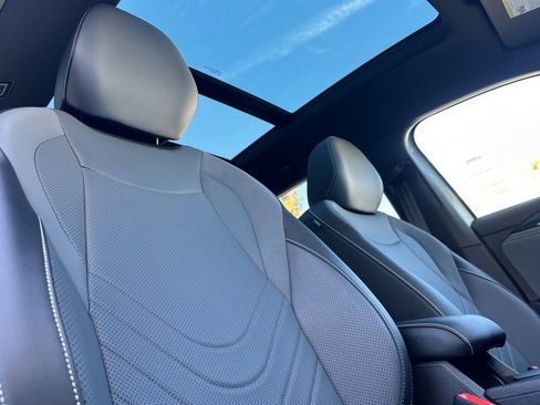 New 2026 Volkswagen Tiguan SE R-Line image 15