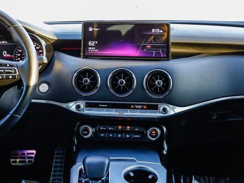 Used 2022 Kia Stinger GT2 image 16