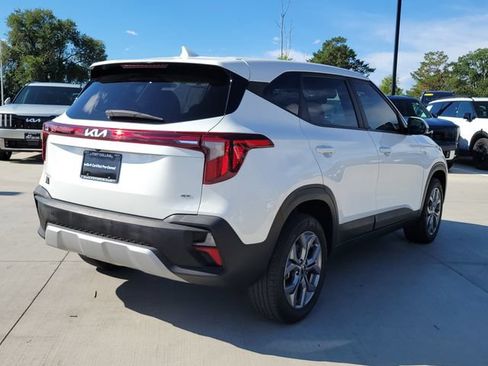 Certified 2024 Kia Seltos LX AWD/4WD image 5