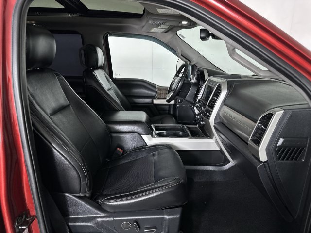 Used 2019 Ford F350 Lariat w/ Lariat Ultimate Package AWD/4WD image 29