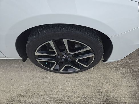 Used 2018 Volvo S60 T5 Dynamic w/ Vision Package FWD image 4
