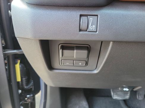 New 2026 GMC Canyon AT4 w/ AT4 Premium Package AWD/4WD image 22