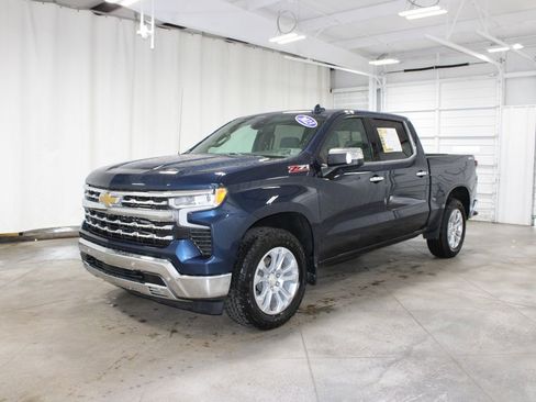 Used 2023 Chevrolet Silverado 1500 LTZ AWD/4WD image 4