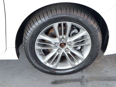 Used 2016 Toyota Camry SE FWD image 37
