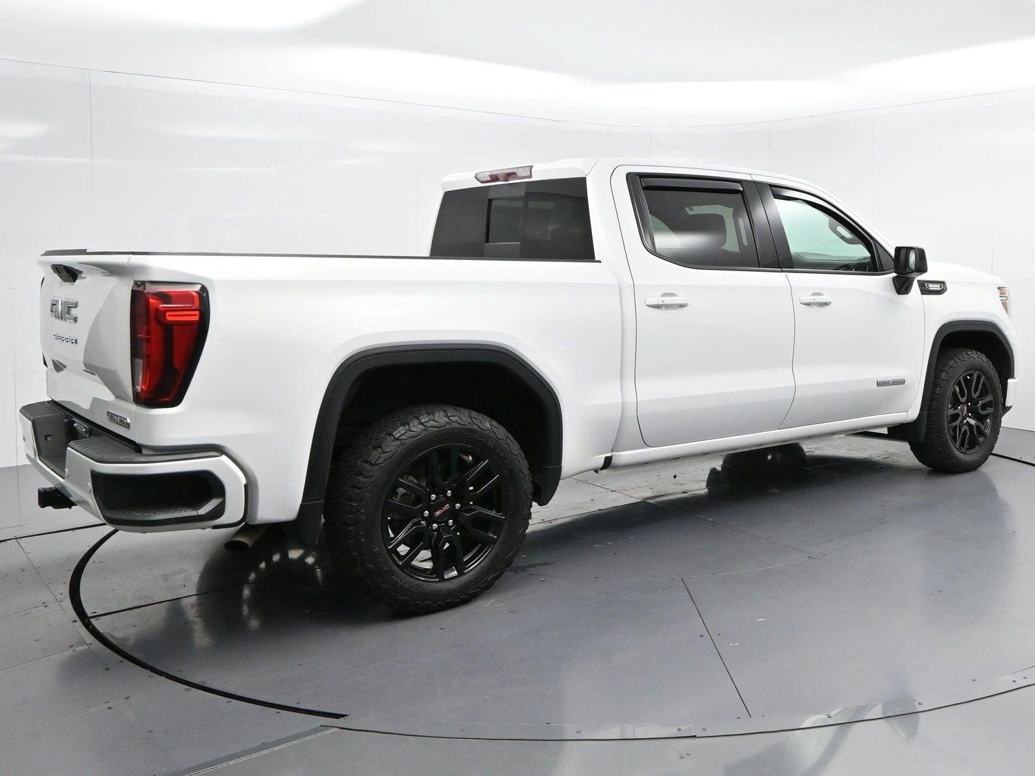 Used 2020 GMC Sierra 1500 Elevation w/ Elevation Value Package RWD image 7