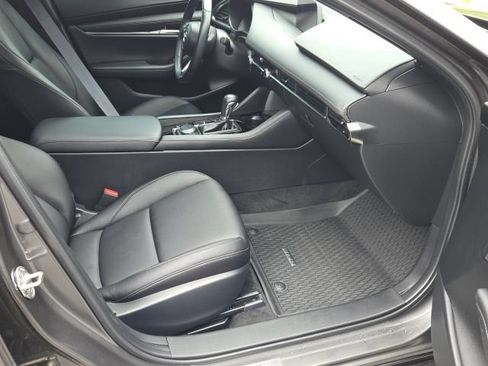 Used 2024 MAZDA MAZDA3 s FWD image 9