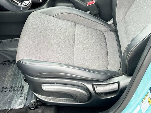 Used 2025 Kia Seltos S AWD/4WD image 19
