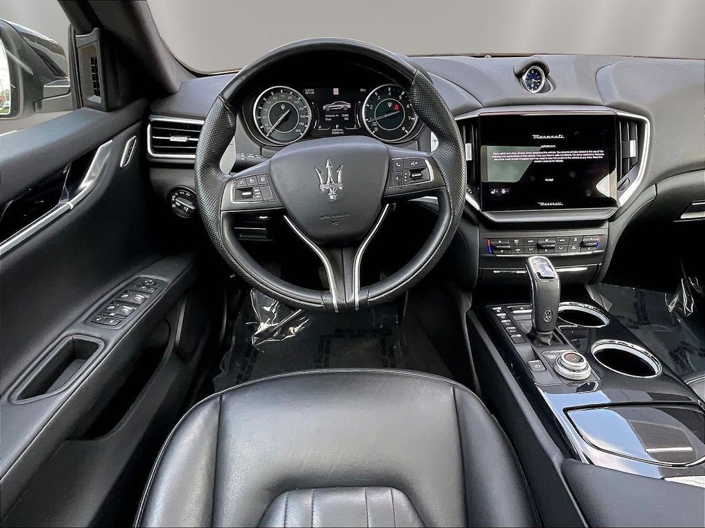 Used 2023 Maserati Ghibli Modena Q4 AWD/4WD image 8