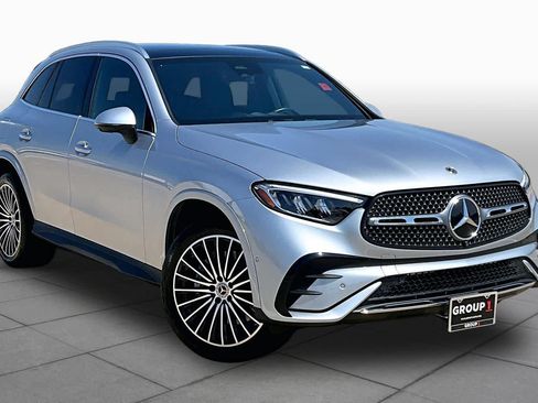 Used 2023 Mercedes-Benz GLC 300 image 3