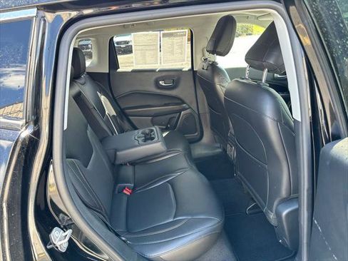Certified 2018 Jeep Compass Limited w/ Navigation Group AWD/4WD image 30