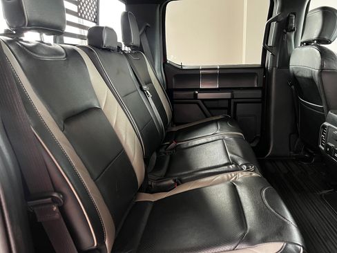 Used 2019 Ford F150 XLT w/ Equipment Group 302A Luxury AWD/4WD image 26