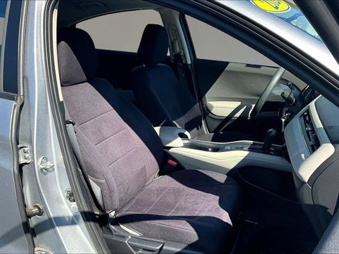 Used 2020 Honda HR-V LX image 24