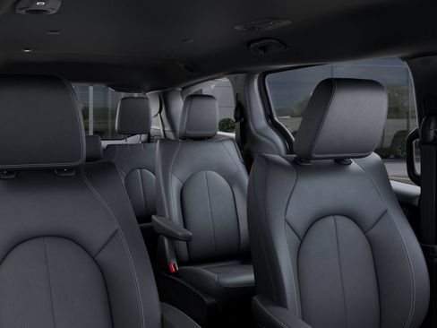 New 2027 Chrysler Pacifica Select FWD image 26