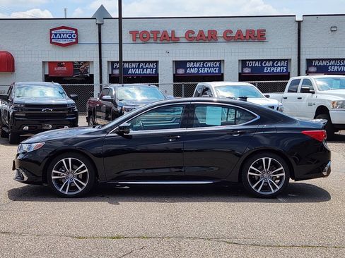 Used 2019 Acura TLX V6 SH-AWD w/ Advance Package image 2