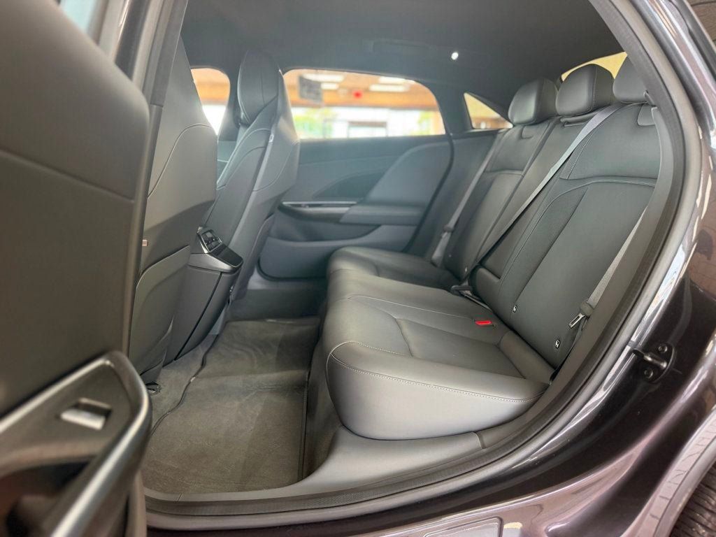 Used 2023 Lucid Air Pure AWD/4WD image 21