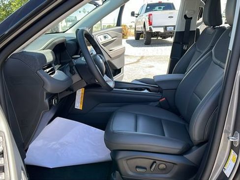 New 2026 Ford Explorer Active w/ Active Comfort Package RWD image 16