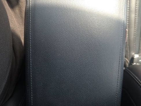 Used 2018 Ford Explorer XLT w/ Equipment Group 202A AWD/4WD image 38