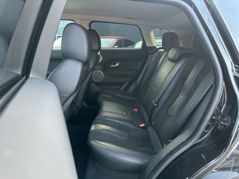 Used 2014 Land Rover Range Rover Evoque Pure image 24