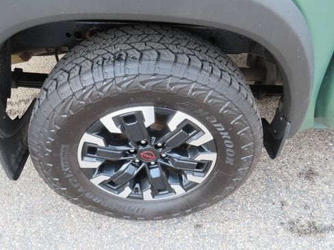 Used 2022 Nissan Frontier PRO-4X AWD/4WD image 16