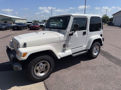 Used 2000 Jeep Wrangler Sahara image 4