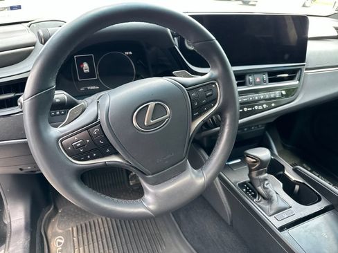 Used 2023 Lexus ES 350 w/ Premium Package FWD image 4