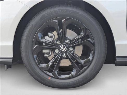 New 2025 Honda Accord SE image 10