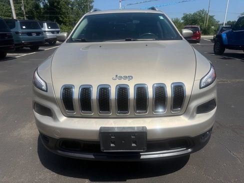 Used 2014 Jeep Cherokee Latitude w/ Comfort/Convenience Group AWD/4WD image 9