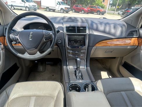 Used 2015 Lincoln MKX FWD w/ Equipment Group 102A image 16
