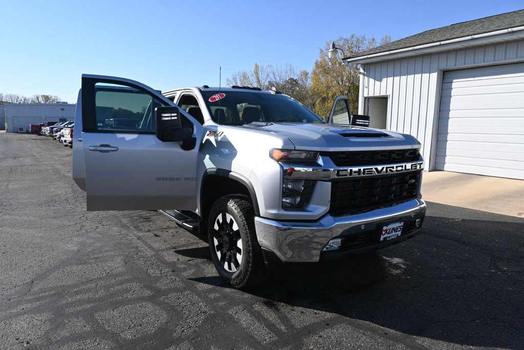 Used 2020 Chevrolet Silverado 3500 LT w/ All Star Edition AWD/4WD image 44