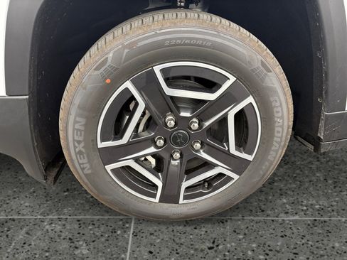 New 2026 Jeep Cherokee Limited image 14