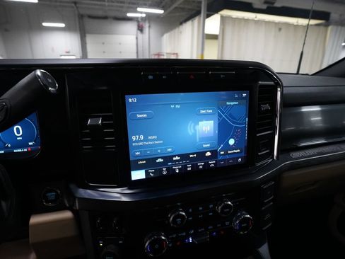 Used 2023 Ford F350 Lariat AWD/4WD image 6