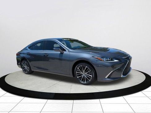 Used 2025 Lexus ES 350 w/ Premium Package FWD image 1