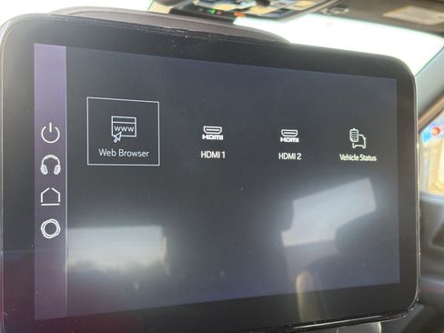 New 2026 GMC Yukon AT4 Ultimate w/ LPO, Floor Liner Package image 19