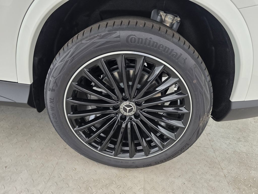 New 2027 Mercedes-Benz GLC 300 image 12