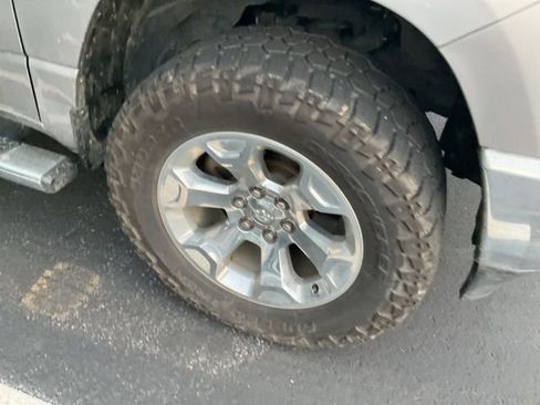 Used 2020 RAM 1500 Big Horn image 3