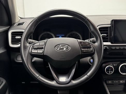 Used 2022 Hyundai Venue Limited w/ Cargo Package image 26