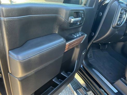 Certified 2020 Chevrolet Silverado 2500 High Country w/ Z71 Off-Road Package image 10