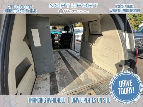 Used 2014 RAM C/V Tradesman w/ UConnect Hands-Free Group image 13